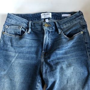 Frame “Le Crop Mini Boot” denim